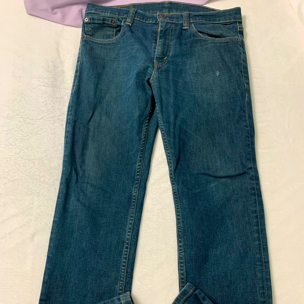 32x30 Levi Jeans